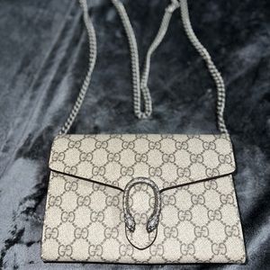 Gucci Dionysus GG Supreme Chain Wallet